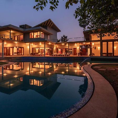 Jay House By Stayvista - Leisure Oasis With Pool, Snooker, Table Tennis & Foosball Fun Alībāg Εξωτερικό φωτογραφία