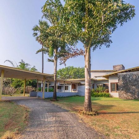 Jay House By Stayvista - Leisure Oasis With Pool, Snooker, Table Tennis & Foosball Fun Alībāg Εξωτερικό φωτογραφία